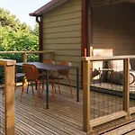 Mobil-home Confortable Pour 4 Pers Avec Terrasse à - Api-1-52-467 Parque de Campismo San Sebastián